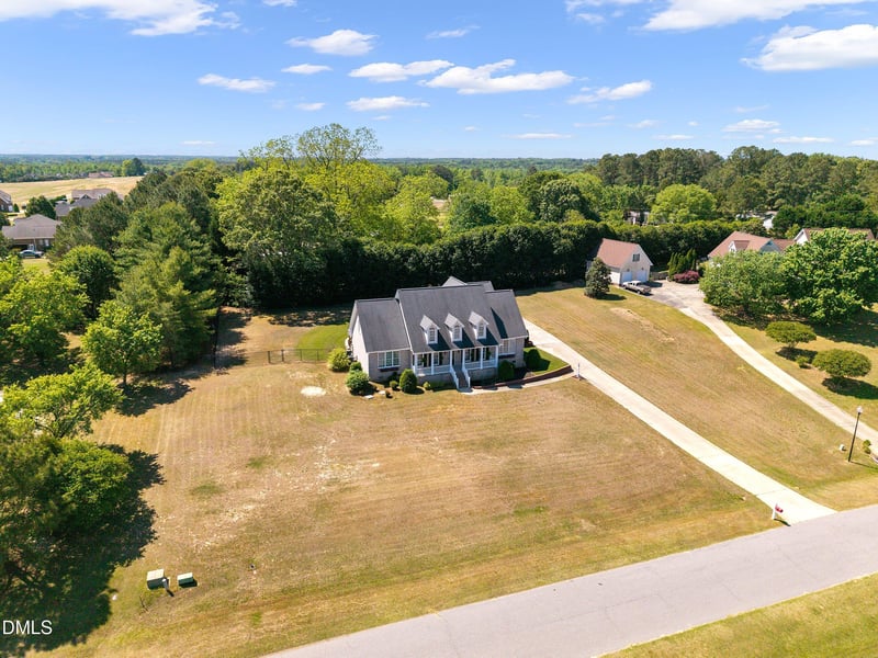 124 Highland Dr, Angier, NC 27501