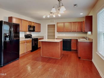 124 Hunterwood Pl, Benson, NC 27504