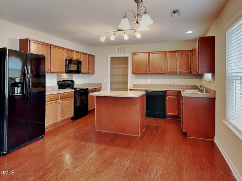 124 Hunterwood Pl, Benson, NC 27504