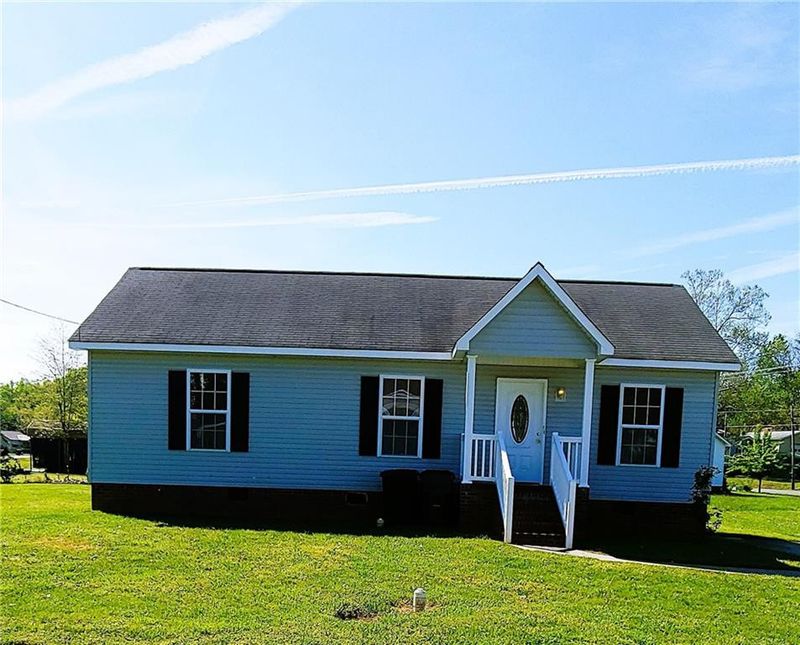 124 Jefferson St, Burlington, NC 27217