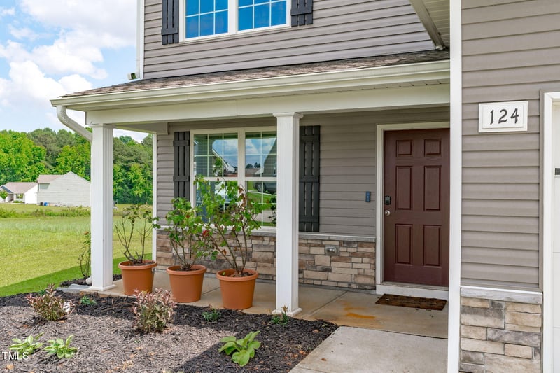 124 Lahinch Dr, Fuquay Varina, NC 27526