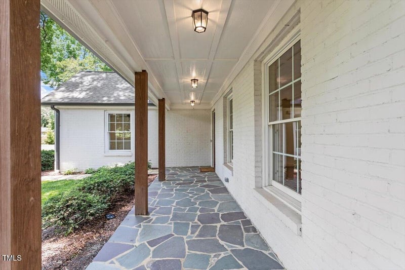 124 Lord Ashley Rd, Raleigh, NC 27610