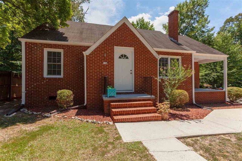 124 Mcgill St, Sanford, NC 27330