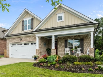 124 Moss Creek Pl, Fuquay Varina, NC 27526