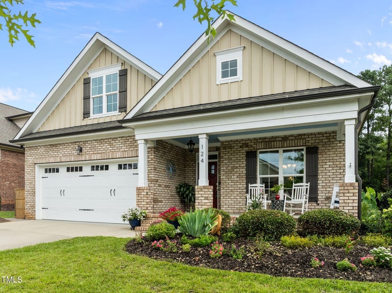 124 Moss Creek Pl, Fuquay Varina, NC 27526
