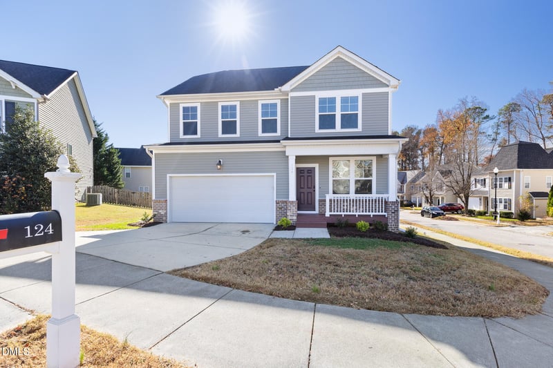 124 Occidental Dr, Holly Springs, NC 27540