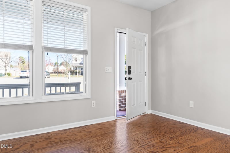 124 Occidental Dr, Holly Springs, NC 27540