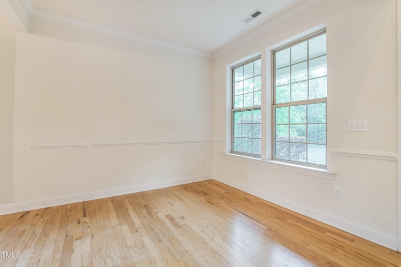 124 Owensboro Ct, Raleigh, NC 27603