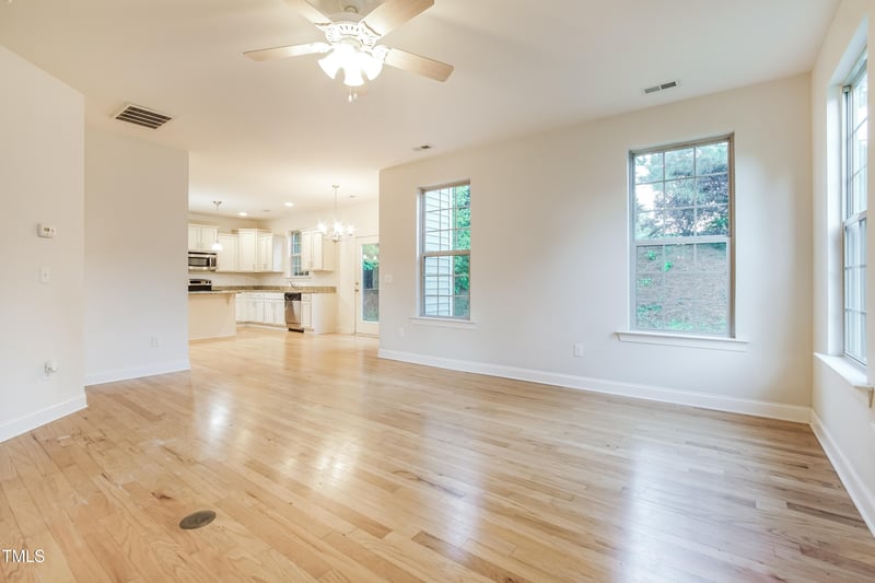 124 Owensboro Ct, Raleigh, NC 27603