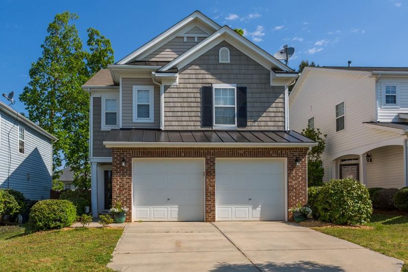 124 Palmdale Ct, Holly Springs, NC 27540