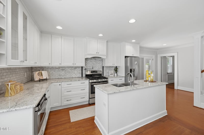 124 Pettigrew St, Raleigh, NC 27610