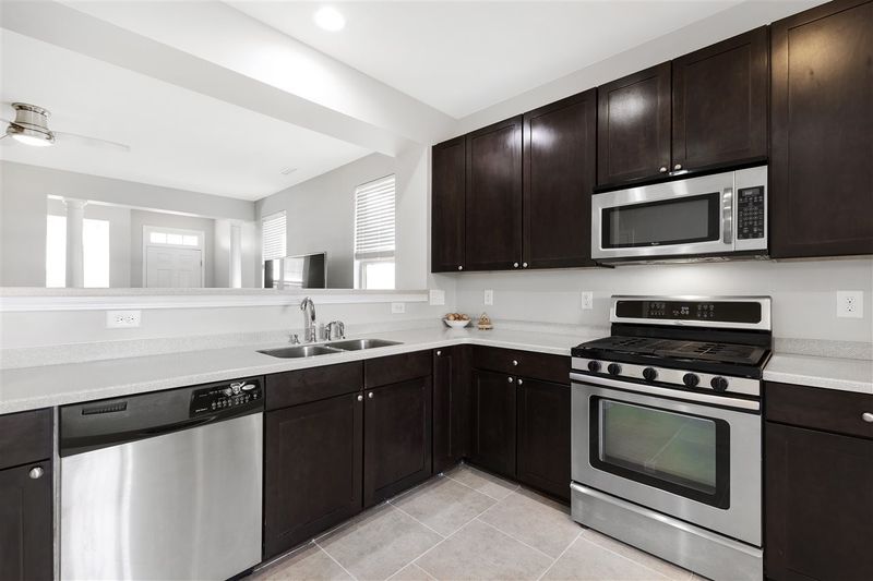 124 Point Comfort Ln, Cary, NC 27519