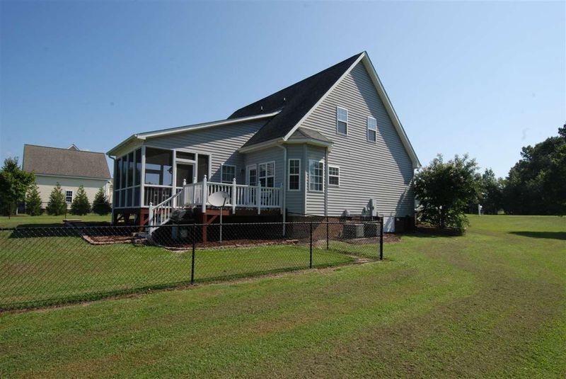 124 Reeder Branch Dr, Clayton, NC 27520