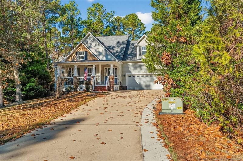 124 Riviera Ln, Sanford, NC 27332