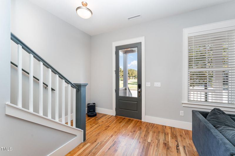 124 Rock Ledge Dr, Chapel Hill, NC 27516