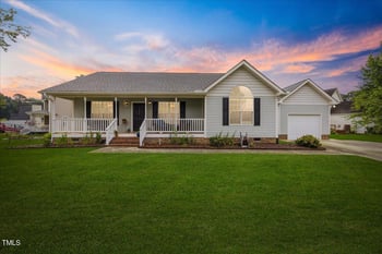 124 Roscommon Ln, Clayton, NC 27520