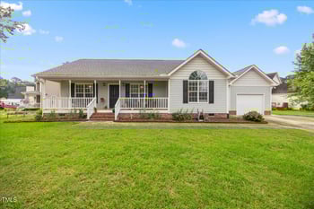 124 Roscommon Ln, Clayton, NC 27520