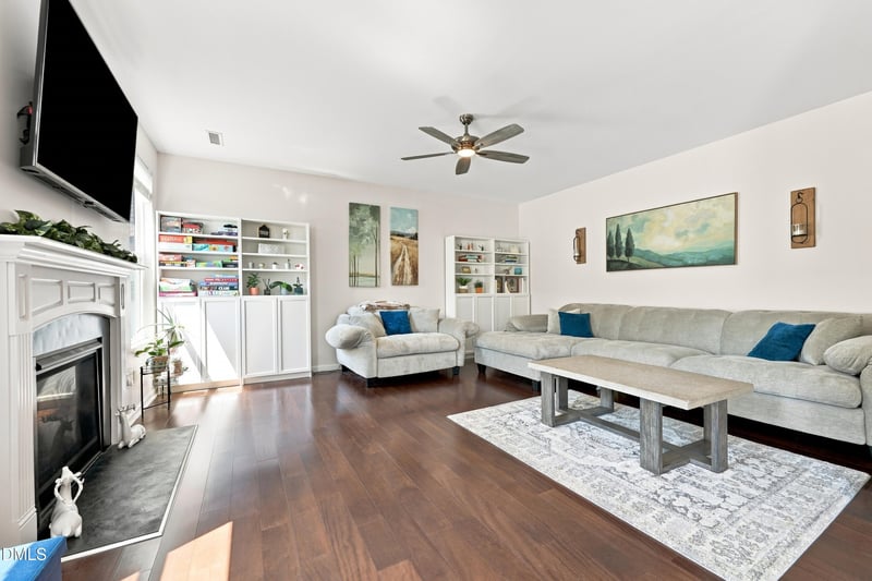 124 Rosebud Ln, Durham, NC 27704