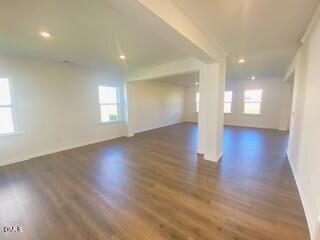 124 Seagraves Creek Ln, Holly Springs, NC 27540