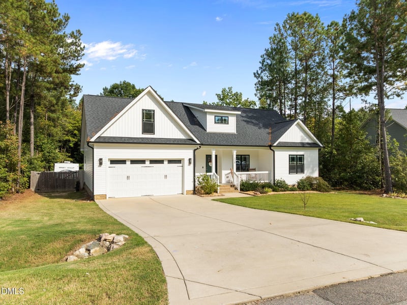 124 Shagbark Ln, Zebulon, NC 27597
