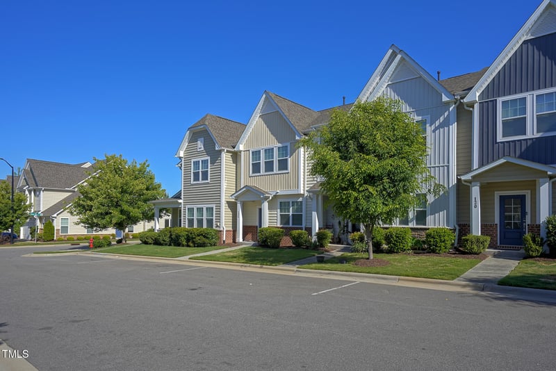 124 Shale Creek Dr, Durham, NC 27703