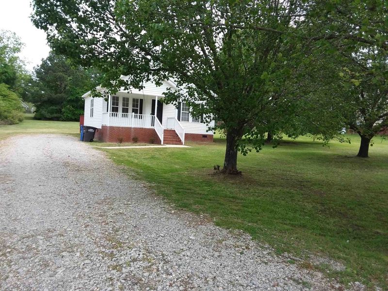 124 Sherman Rd, Fuquay Varina, NC 27526