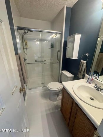 124 Stockbridge Dr, Selma, NC 27576