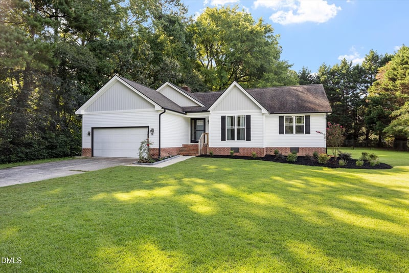 124 Stonehenge Dr, Clayton, NC 27520