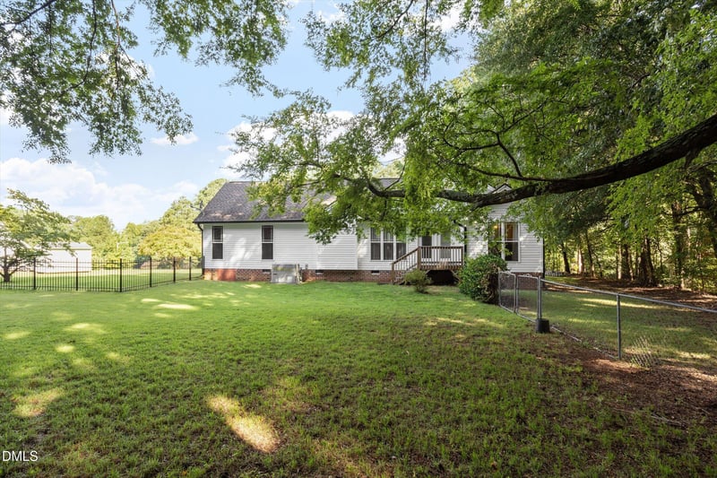 124 Stonehenge Dr, Clayton, NC 27520