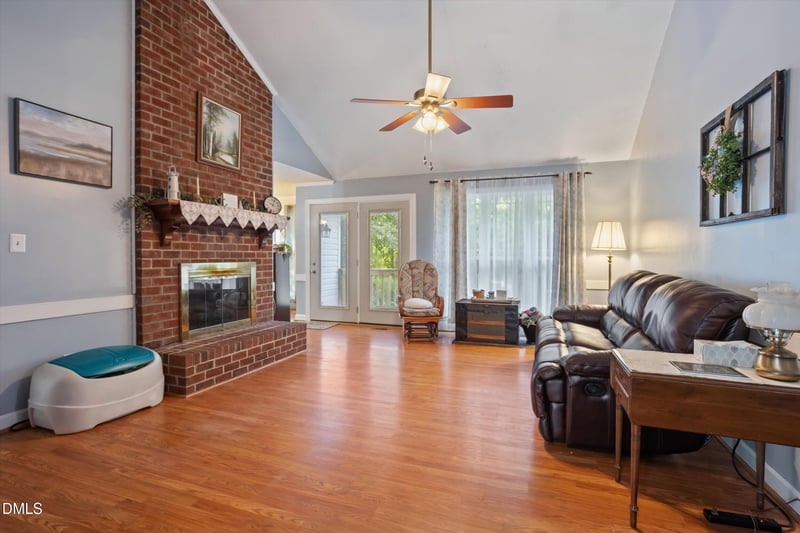 124 Stonehenge Dr, Clayton, NC 27520