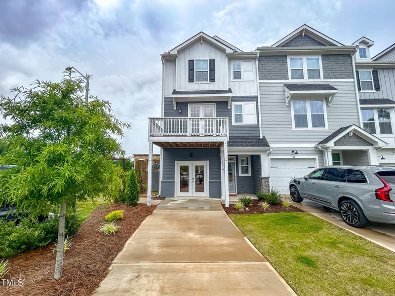 124 Sugar Run Dr #11, Fuquay Varina, NC 27526