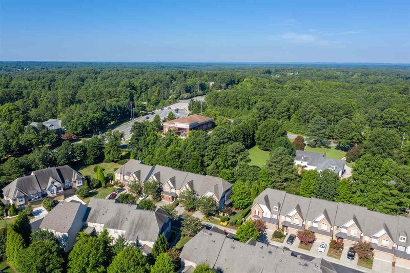 124 Sunstone Dr, Cary, NC 27519