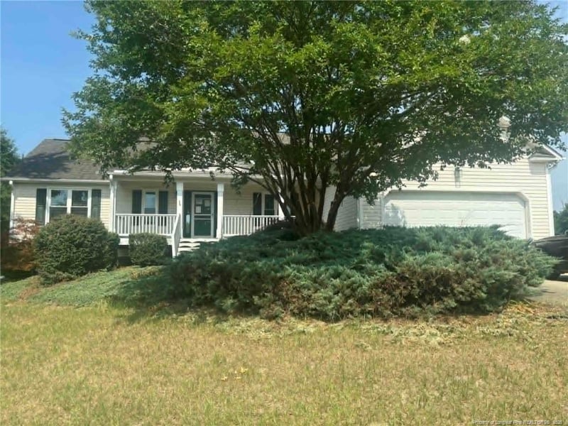 124 Sycamore Ct, Benson, NC 27504