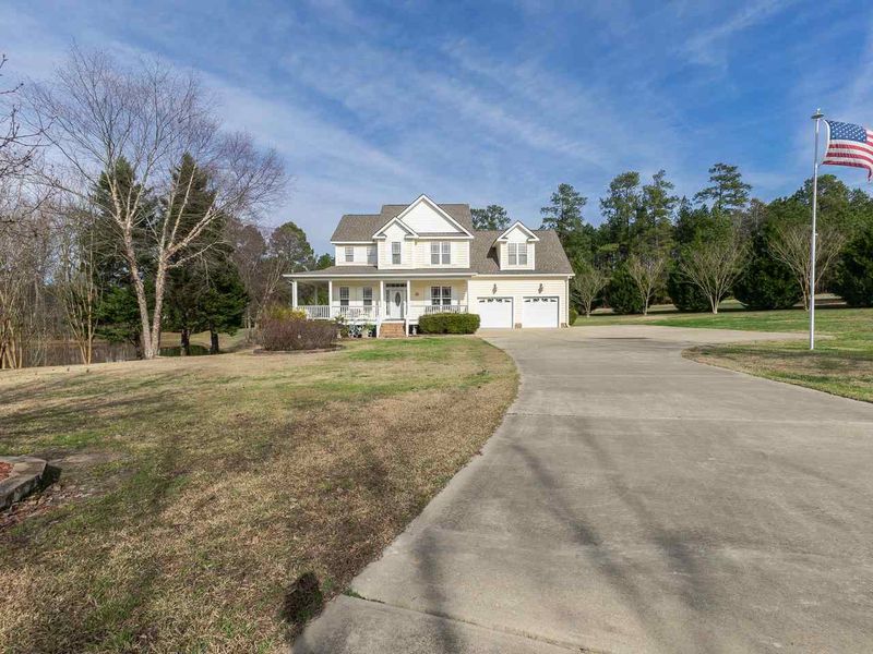 124 T R Dr, Clayton, NC 27520
