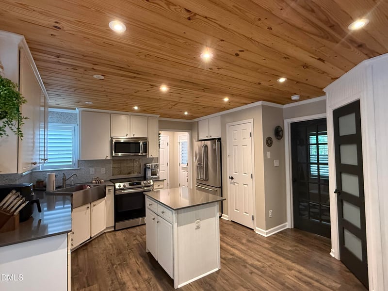 124 Walker , Selma, NC 27576