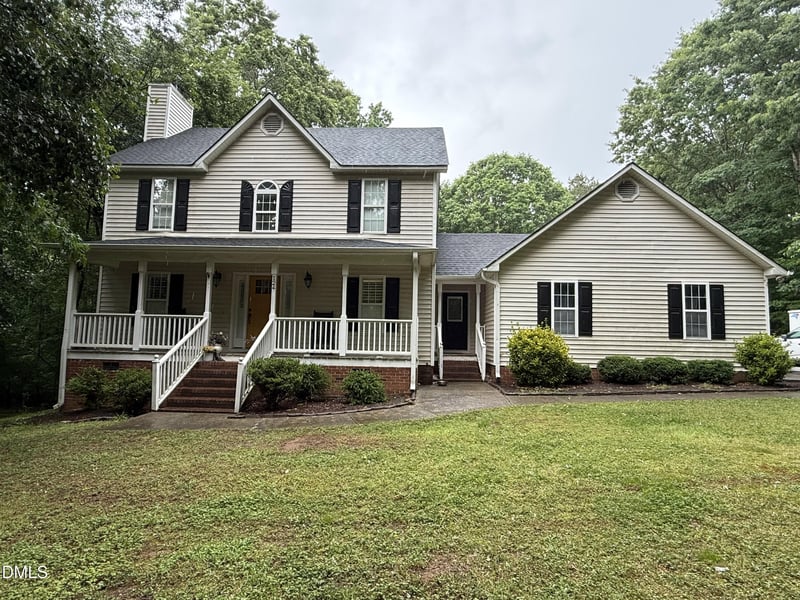 124 Walker , Selma, NC 27576