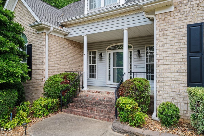 124 Wall Creek Dr, Rolesville, NC 27571