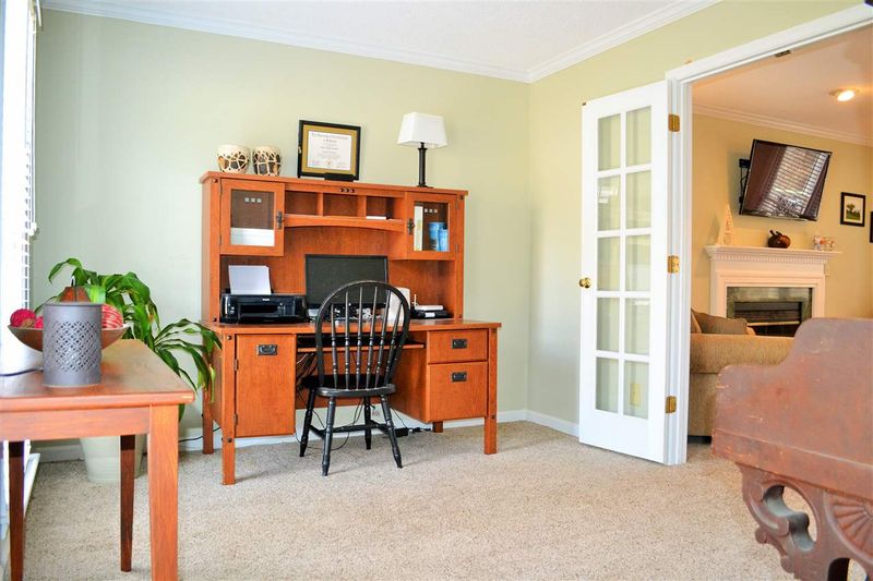 124 Waterfall Ct, Cary, NC 27513
