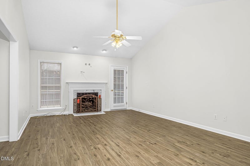 124 Watson Cir, Clayton, NC 27527