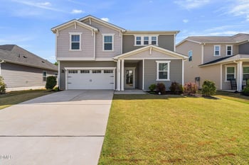 124 Willow Grove Ln, Fuquay Varina, NC 27526
