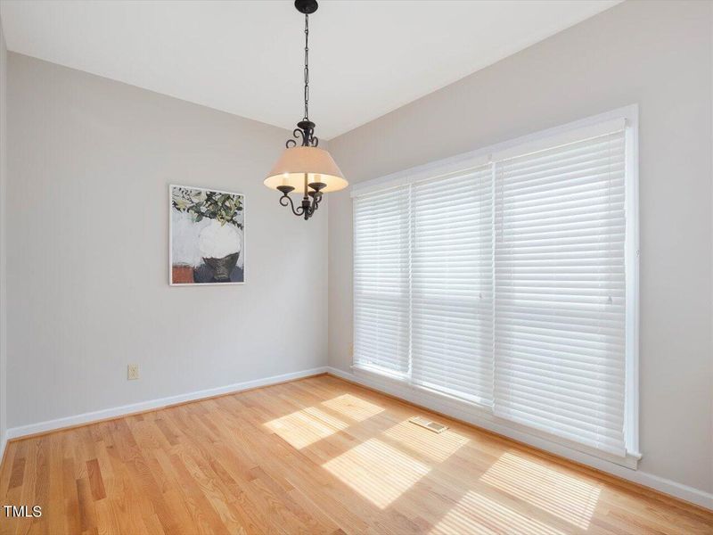 124 Windbyrne Dr, Cary, NC 27513