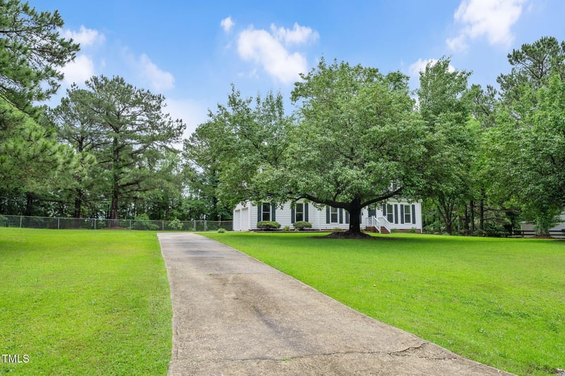 124 Windmere Dr, Angier, NC 27501