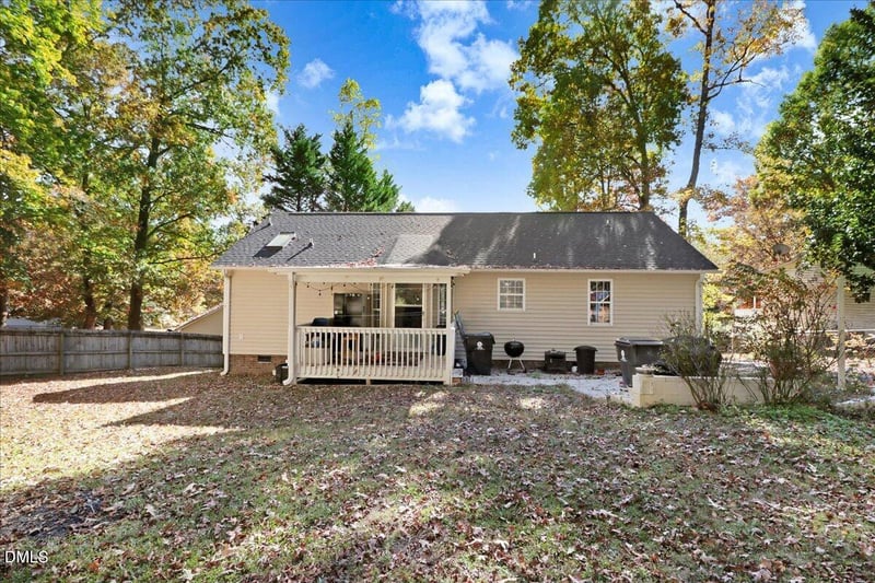 1240 Banjo Dr, Zebulon, NC 27597