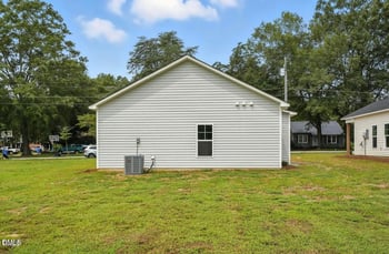 1240 Blackman Rd, Dunn, NC 28334