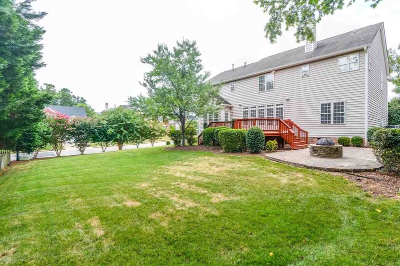 12400 Fieldmist Dr, Raleigh, NC 27614