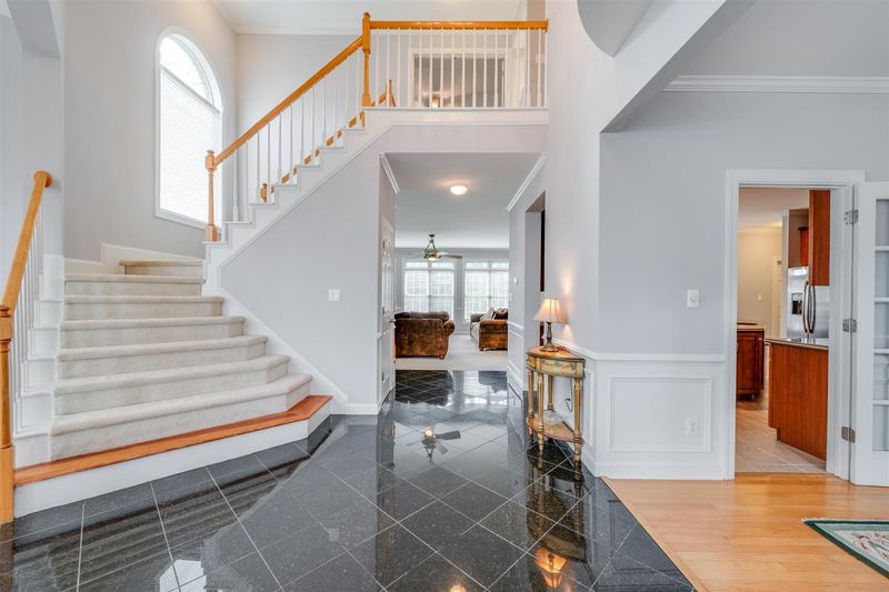 12400 Mayhurst Pl, Raleigh, NC 27614