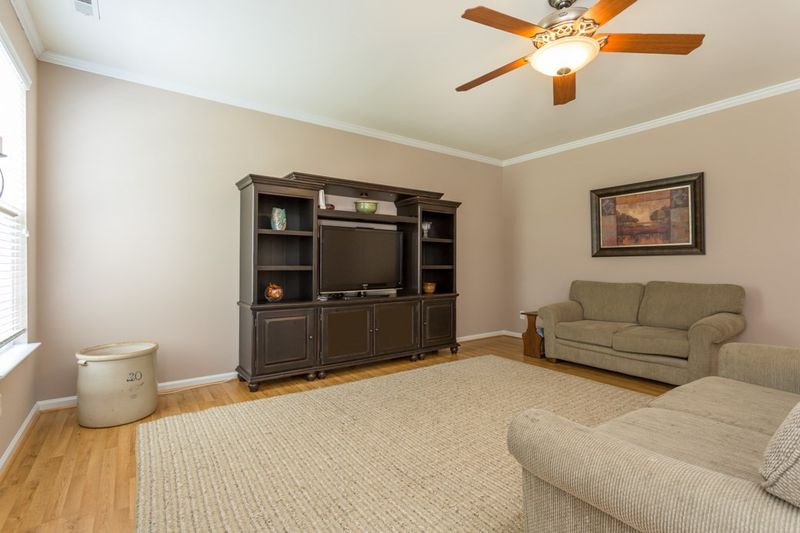 12401 Kendall Ridge Ct, Durham, NC 27703