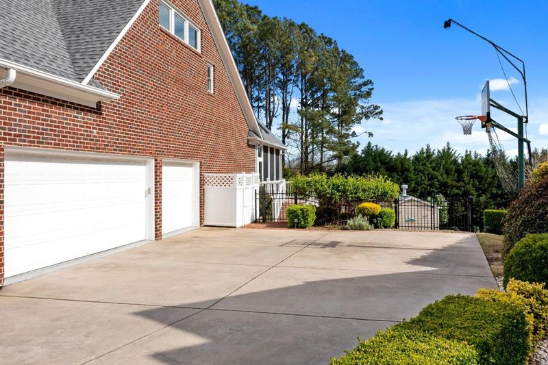 12408 Browder St, Raleigh, NC 27614
