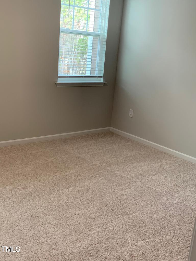 1241 Commack Dr, Durham, NC 27703