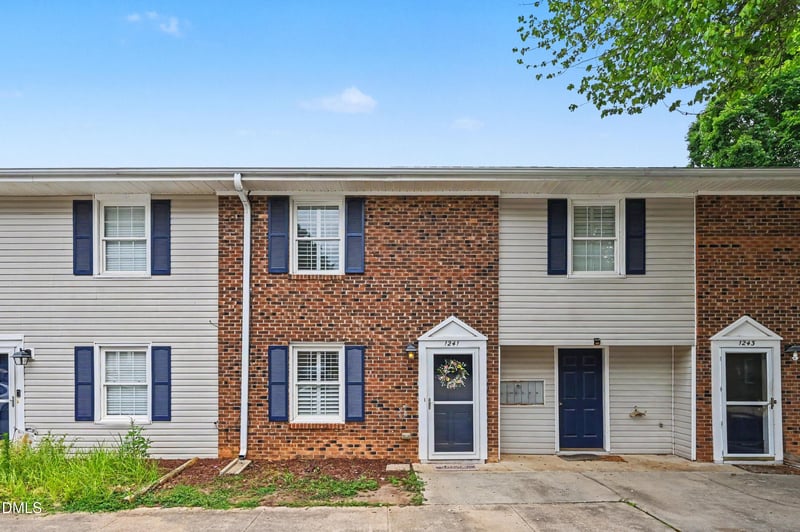 1241 Donaldson Ct, Cary, NC 27511